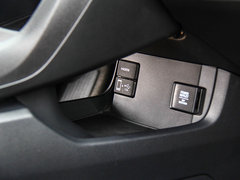 2016款 220TURBO 自动尊耀版