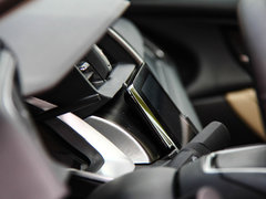 2016款 220TURBO 自动尊耀版