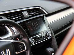 2016款 220TURBO 自动尊耀版