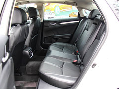 2016款 220TURBO 自动尊耀版