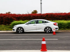 2016款 220TURBO 自动尊耀版