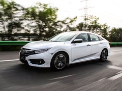 2016款 220TURBO 自动尊耀版