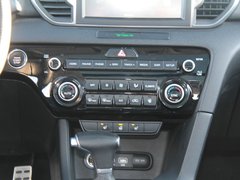 2016款 1.6T 自动两驱Premium