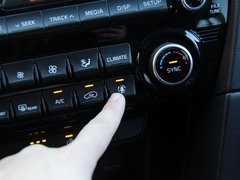 2016款 1.6T 自动两驱Premium