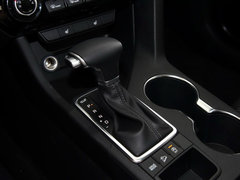 2016款 1.6T 自动两驱Premium