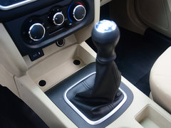 2016款 1.5L 豪华型短轴东安DAM15L