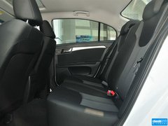 2015款 1.5L 手动豪华天窗版