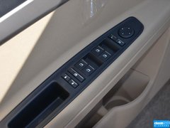 2015款 1.5L 手动豪华天窗版