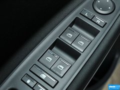 2015款 1.5L 手动豪华天窗版
