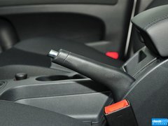 2015款 1.5L 手动豪华天窗版