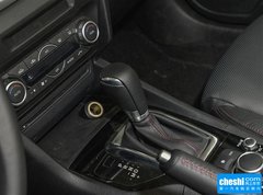 2016款 两厢2.0L 自动旗舰型