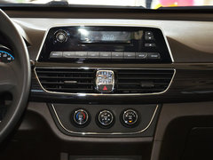 2016款 1.5L 手动标准型