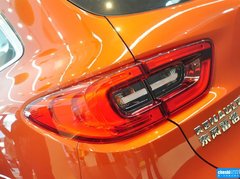 2016款 2.0L 两驱豪华版