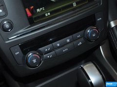 2016款 2.0L 两驱豪华版