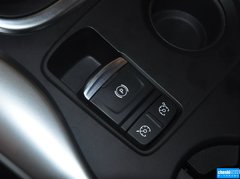 2016款 2.0L 两驱豪华版