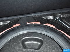 2016款 2.0L 两驱豪华版