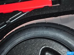 2016款 2.0L 两驱豪华版