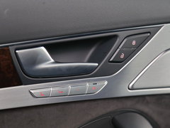 2016款 50 TFSI quattro尊贵型