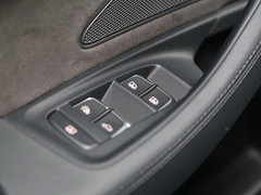 2016款 50 TFSI quattro尊贵型