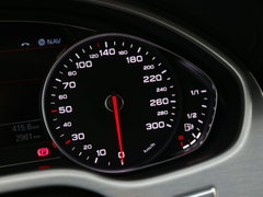 2016款 50 TFSI quattro尊贵型