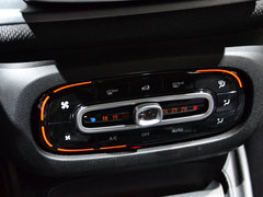 2016款 0.9T 66千瓦硬頂極致版