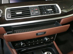 2015款 528i 领先型