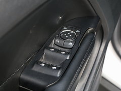 2016款 2.0T 四驱尊雅版