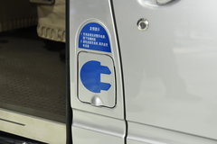2016款 2.5T 手动商杰国IV短轴低顶9座