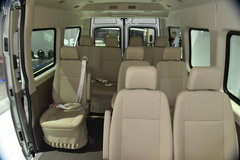 2016款 2.5T 手动商杰国IV短轴低顶9座