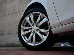 2016款 2.5L 自动锐尊版