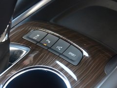 2016款 2.5L 自动锐尊版