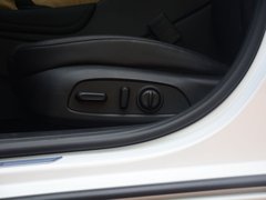 2016款 2.5L 自动锐尊版