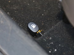 2016款 1.6L 自动尊贵型国V