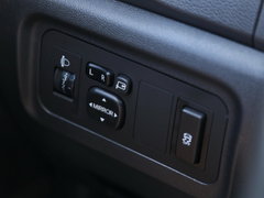 2016款 1.6L 自动尊贵型国V