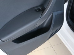 2016款 改款1.6L 自动创行版