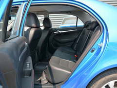 2016款 1.3T 手动尊贵型