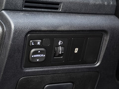 2016款 1.5L 手动豪华版