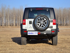 2016款 40L 2.3T手动四驱尊享版
