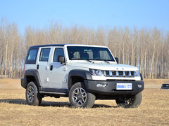 2016款 40L 2.3T手动四驱尊享版