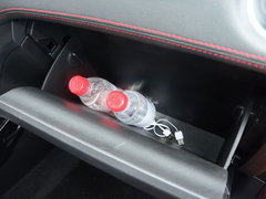 2016款 1.5T 自动旗舰型