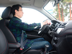 2016款 1.5T 自动旗舰型