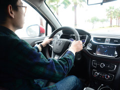 2016款 1.5T 自动旗舰型