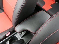 2017款 1.5T 自动旗舰型