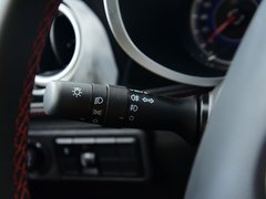 2016款 1.5L 手动智能型