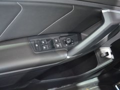 2016款 2.0TSI 标准型