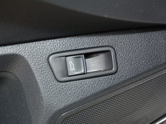 2016款 1.6L 自动豪华型