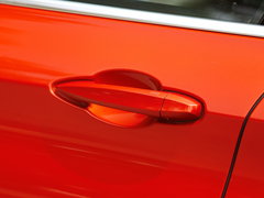 2016款 220i 豪华设计套装