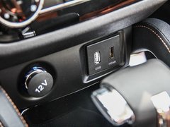 2016款 1.5L 自动尊贵版