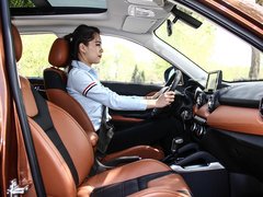 2016款 1.5L 自动尊贵版