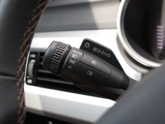2016款 1.8TD 自动四驱智尊型